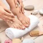 Many reasons why nighttime foot massage is a good idea