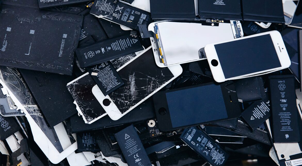 Why E-Waste Disposal Is A Growing Concern And What You Can Do About It?