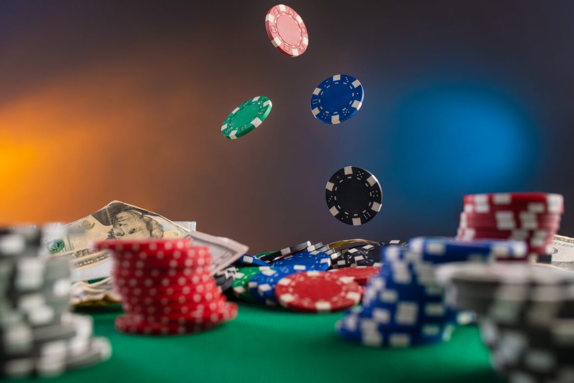 Beating the Odds: How to Come Out on Top In Skill and Luck-Based Casino Live Games