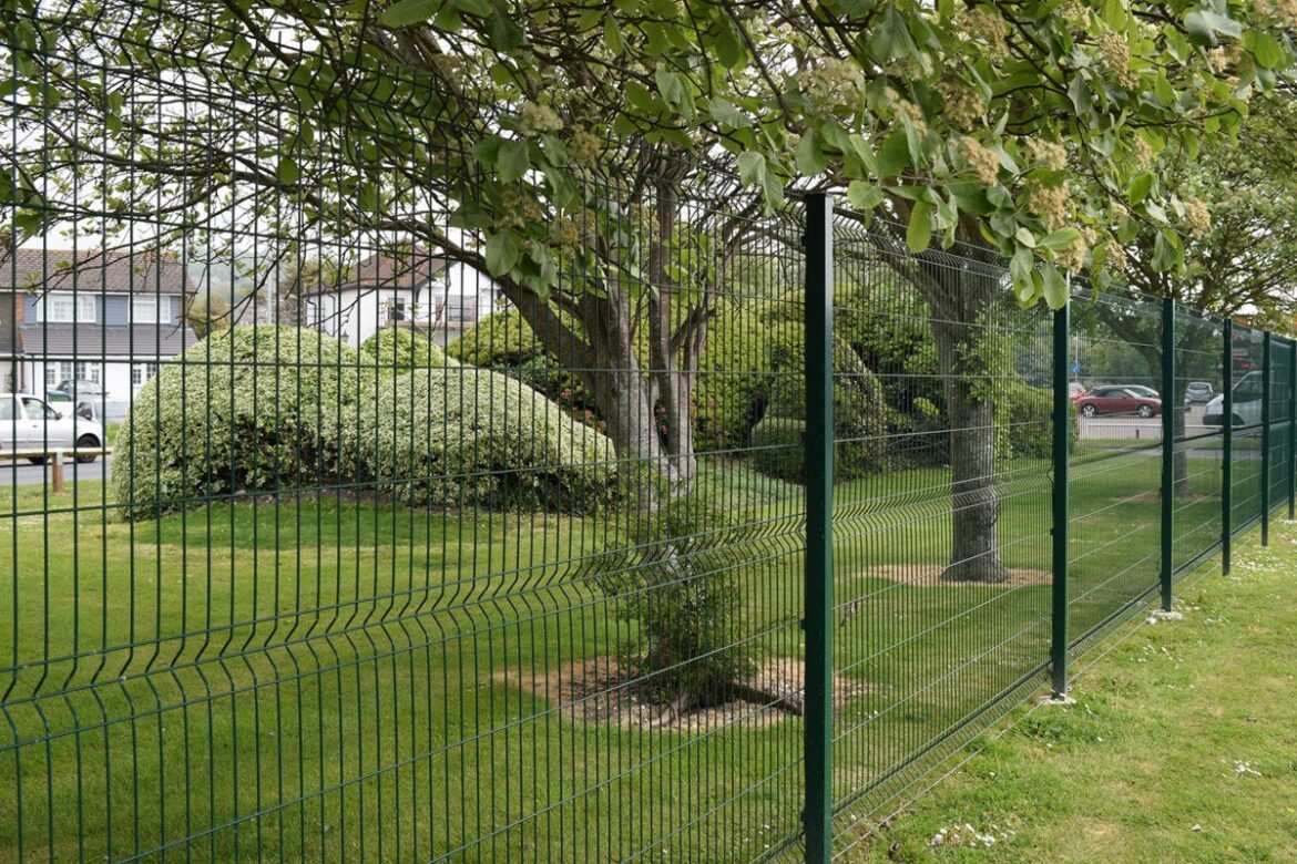 Which Type of Security Fencing Should You Choose?